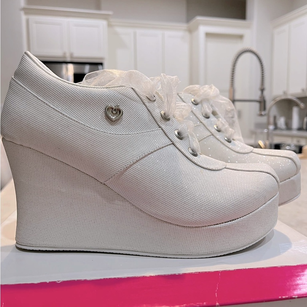 Bridal Sneakers with Platform